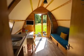 Cosy, Rural and Ensuite Glamping Cabin. - Image 5