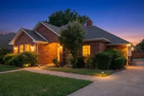 4BR w/ Pool & Games | 30 Min to AT&T Stadium - Image 3