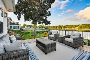 Family-friendly Retreat on Gilletts Lake! - Image 2