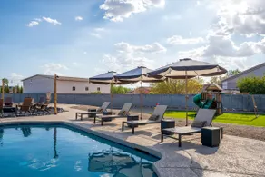 Epic AZ Stay Pickleball Putt Putt Heated Pool - Image 5