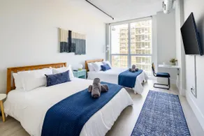 Modern Loft 10 Min from NYC with City View & Pool - Image 2