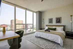 Modern Loft 10 Min from NYC with City View & Pool - Image 5