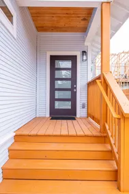 Stunning Elegance 4BR2.5 BA Near Vibrant Downtown - Image 4