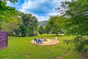 Dreamy Damascus Cabin ~ 1 Mi to Appalachian Trail - Image 2