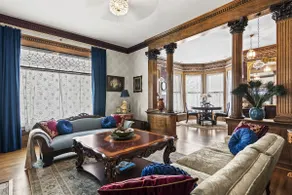 Historic Luxury Stay | Downtown Springfield | Step - Image 2