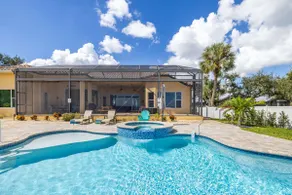 Peace River Waterfront Luxury Living - 5-BD w Pool - Image 2