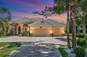 Peace River Waterfront Luxury Living - 5-BD w Pool - Image 3