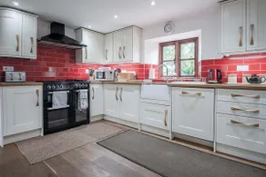 The Stables - 3 Bedroom Cottage - Beavers Hill - Image 3