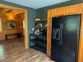 Honeybee Cabin - Image 5