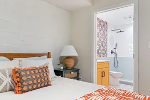 Spacious 2-Bedroom in Forest Hill with Parking - Image 5