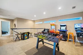 Modern Castle w/ Pool + Spa + 3 Gamerooms! - Image 5