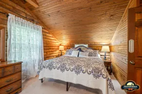 Autumn Breeze Cabin - Image 5