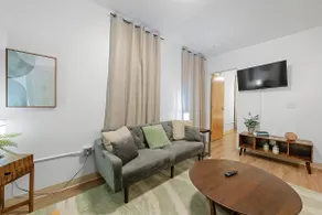 Columbus Charm 1 Bedroom Cozy Apartment - Image 5