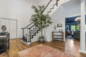 Rolling Hills Family Home - Image 5