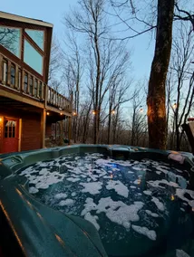 Fox Den Retreat Double Master Suites Hot Tub & A/C - Image 2