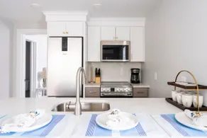 Cobblestone Suite by STAY Newport - Image 4