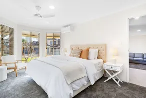 Beautiful Home away from Home beside the beach - Image 4
