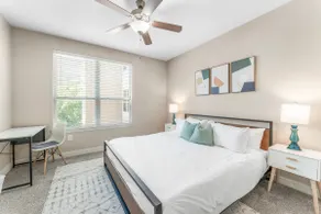 Trendy SoCo 2BR King Suite w/ GymPickleballLaundry - Image 3