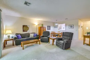 Bella Vista Townhome w/ Deck Near Back 40 Trail! - Image 2