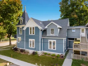 The Glarum House - Gorgeous Historic Home & A/C! - Image 2