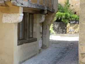 Beautiful medieval townhouse, Bergerac old town - Image 3