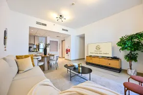 Park Discounts! 2BR on Yas Island near F1 & Mall - Image 5