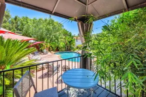 Pool, hot tub, fire pit, and more! Aqua La Vista - Image 5