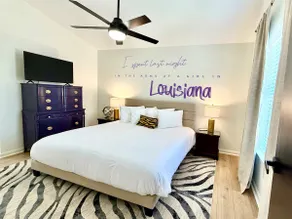 GEAUX Getaway- King Suites walk to Tiger Stadium - Image 4