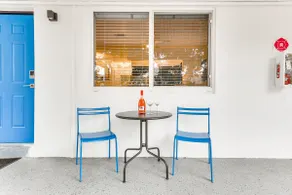 2 Mi to Dtwn Hollywood: Vibrant Pet-Friendly Condo - Image 3
