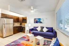 2 Mi to Dtwn Hollywood: Vibrant Pet-Friendly Condo - Image 2