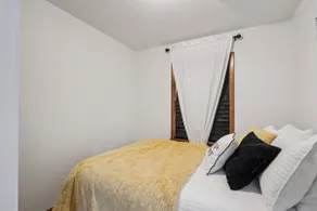 House 1/2 miles to Kinnick Stadium in University Heights - Image 3