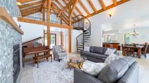 the Stonewood, Hot tub, King Bed - Image 3