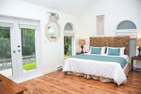 Marin Riverside Lodge - Image 4