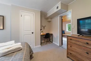 2 Bdrm w/Loft Cabin by Cozy Blue Caribou - Image 5