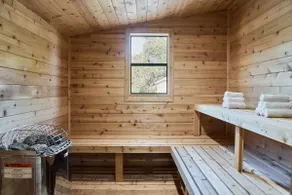 The Willie House | Pool • Sauna • Game Barn • Gym - Image 4