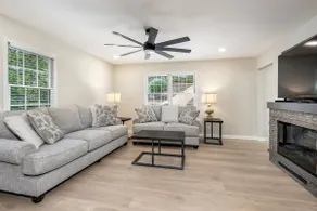 Northwood Retreat- 5 BR 4BA- Lake Views- Hot Tub - Image 4