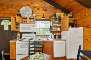 Romantic Log Cabin near Helen with Hot Tub - Image 5