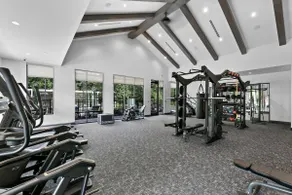 The Flamingo: Lush 2BR/2BA with Pool & Gym - Image 5