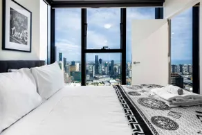 Downtown Delight Experience Melbourne in Style - Image 3