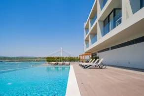 Portimão Ocean Breeze With Pool by Homing - Image 2