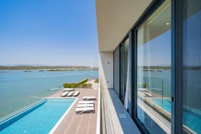 Portimão Ocean Breeze With Pool by Homing - Image 3
