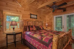 Black Bear Lodge - Image 4
