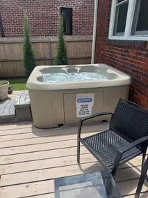3 bed, office, hot tub, 2 min to Cherry St - Image 3