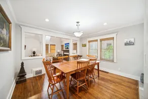 3 bed, office, hot tub, 2 min to Cherry St - Image 4