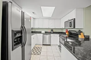 Quiet and Cozy 2 Bedroom Condo at Island Palms! B1 - Image 4