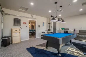 Serene Retreat: Pool Table & Hot Tub - Image 2