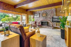 Waterfront Kingston Getaway: Beach Access On-site! - Image 3