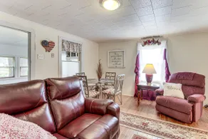 Charming Hillsboro Home < 1 Mi to Downtown! - Image 4