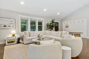 Upscale Secluded Home w/Central AC, Pool & Firepit - Image 5