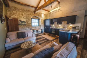 Presidential Cottage - Ultimate Couples' Retreat - Image 2